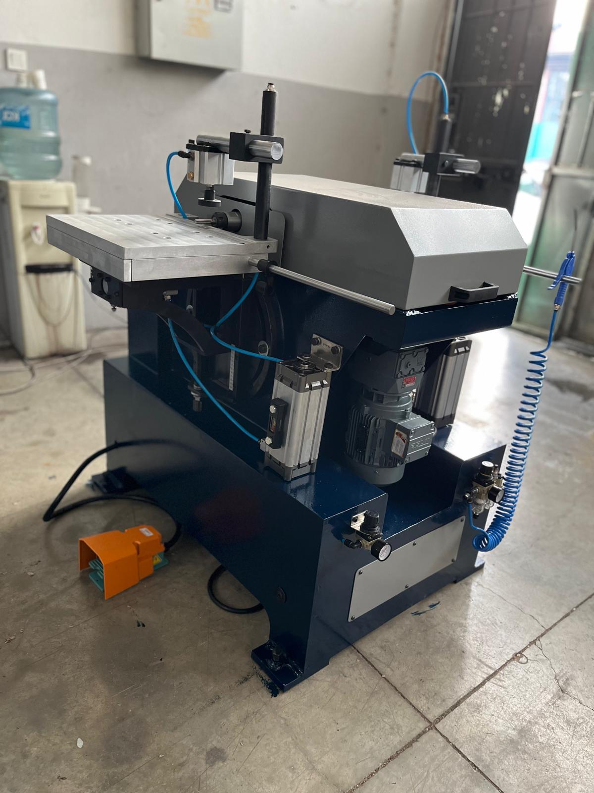 Cnc Erkek Zıvana Makinesi 4